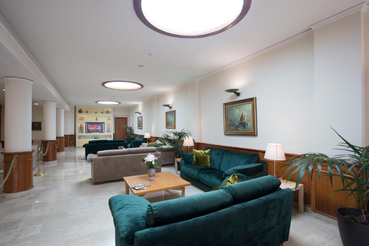 Hotel Villa Serena Castellammare di Stabia Exterior photo