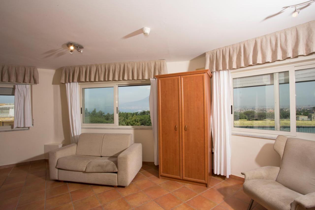 Hotel Villa Serena Castellammare di Stabia Exterior photo