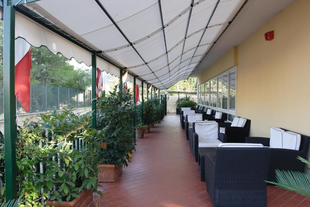 Hotel Villa Serena Castellammare di Stabia Exterior photo